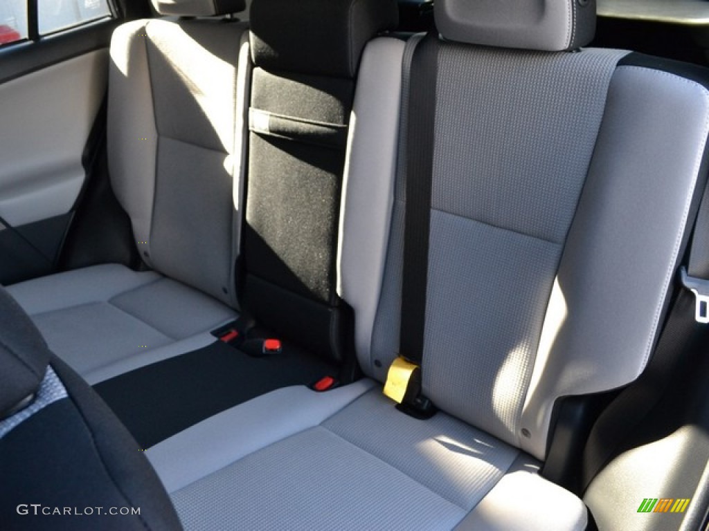 2016 RAV4 XLE Hybrid AWD - Super White / Ash photo #7