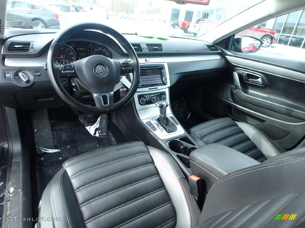 2010 CC Sport - Deep Black Metallic / Black photo #22