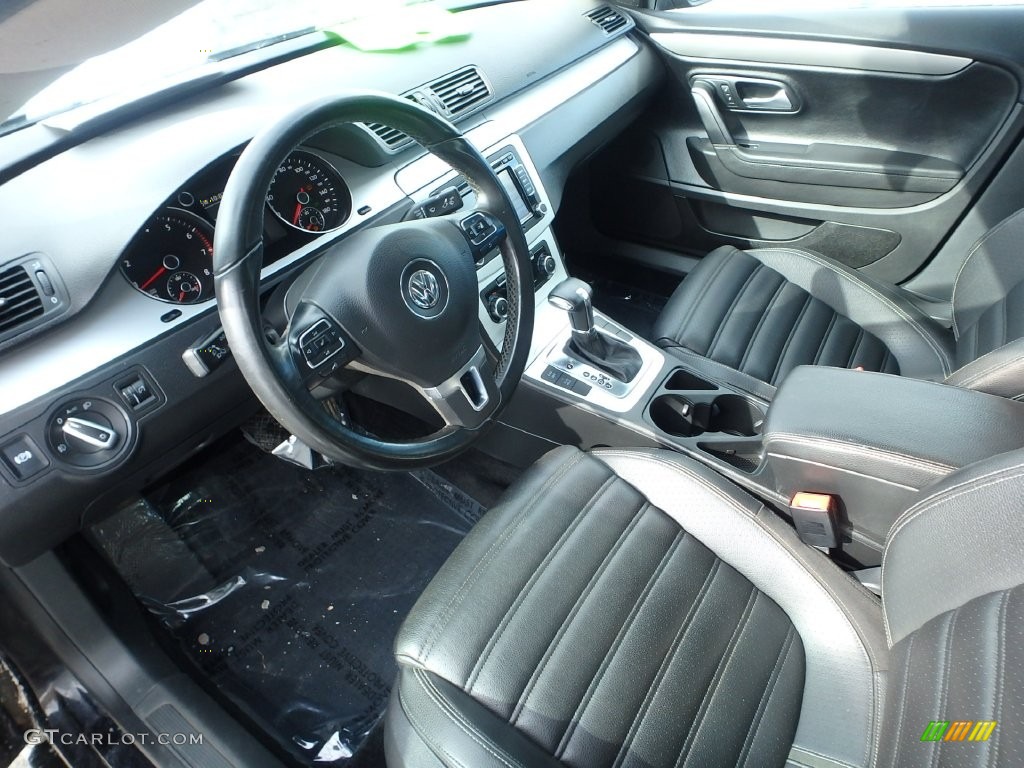 2010 CC Sport - Deep Black Metallic / Black photo #26