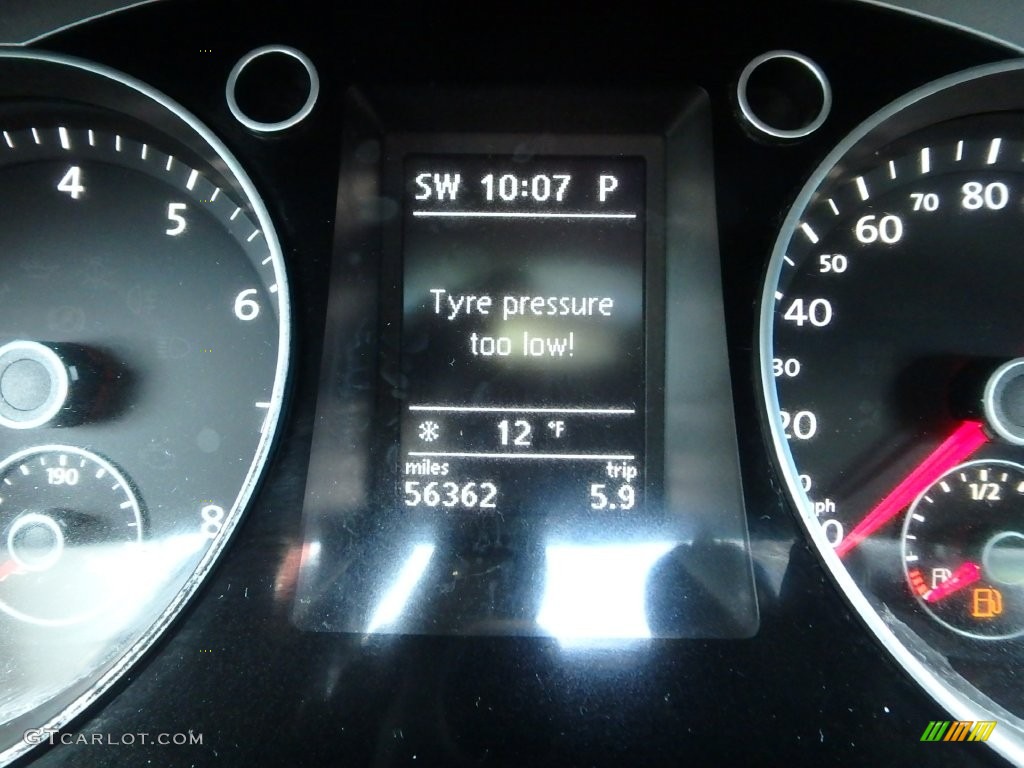 2010 CC Sport - Deep Black Metallic / Black photo #30