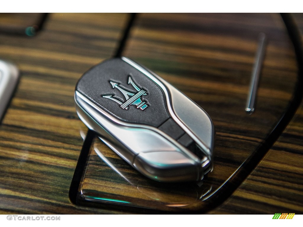 2014 Maserati Ghibli S Q4 Keys Photos