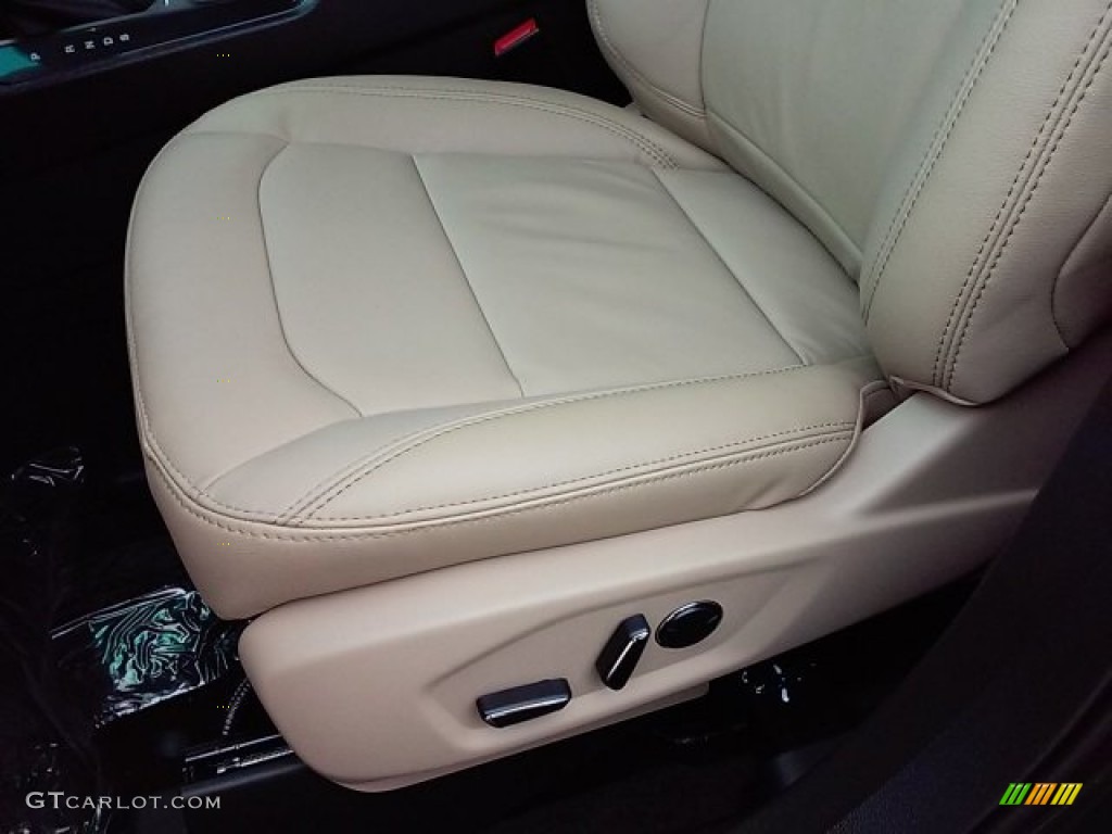 2016 Explorer XLT - Guard Metallic / Medium Light Camel photo #25
