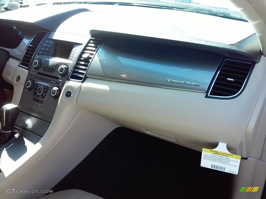 2015 Taurus SEL - Caribou Metallic / Dune photo #16