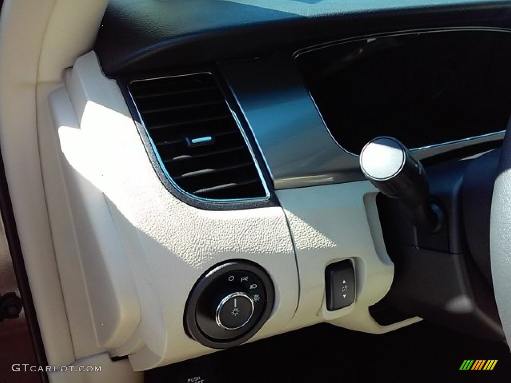 2015 Taurus SEL - Caribou Metallic / Dune photo #21