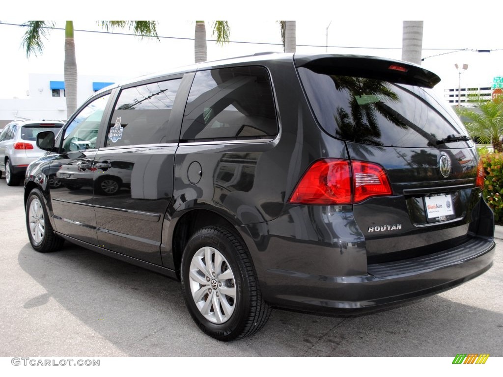 2012 Routan SE - Twilight Gray Metallic / Aero Gray photo #7