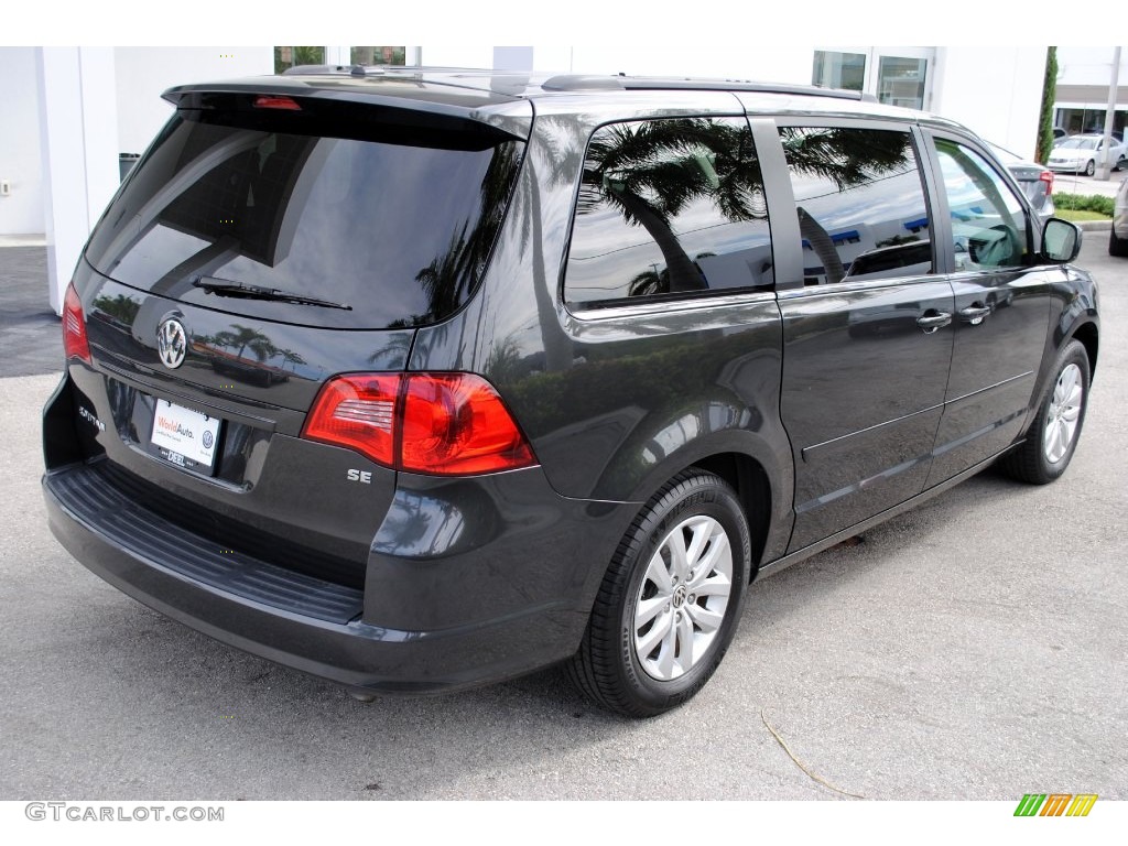 2012 Routan SE - Twilight Gray Metallic / Aero Gray photo #9