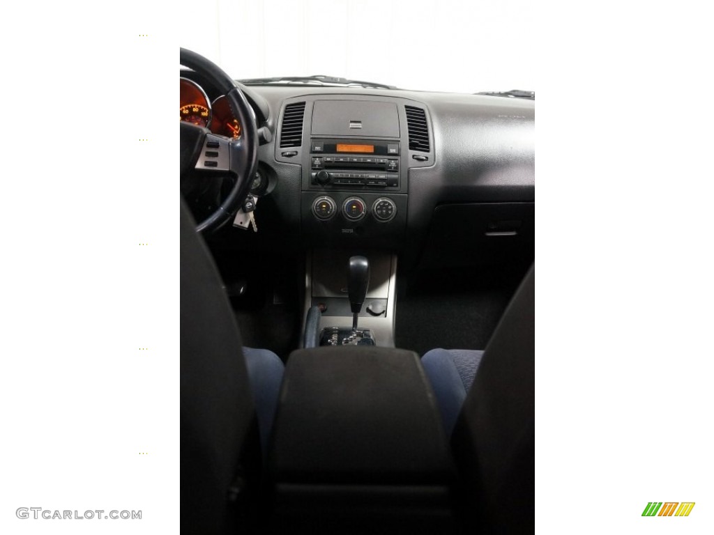 2006 Altima 2.5 S - Sheer Silver Metallic / Charcoal photo #28