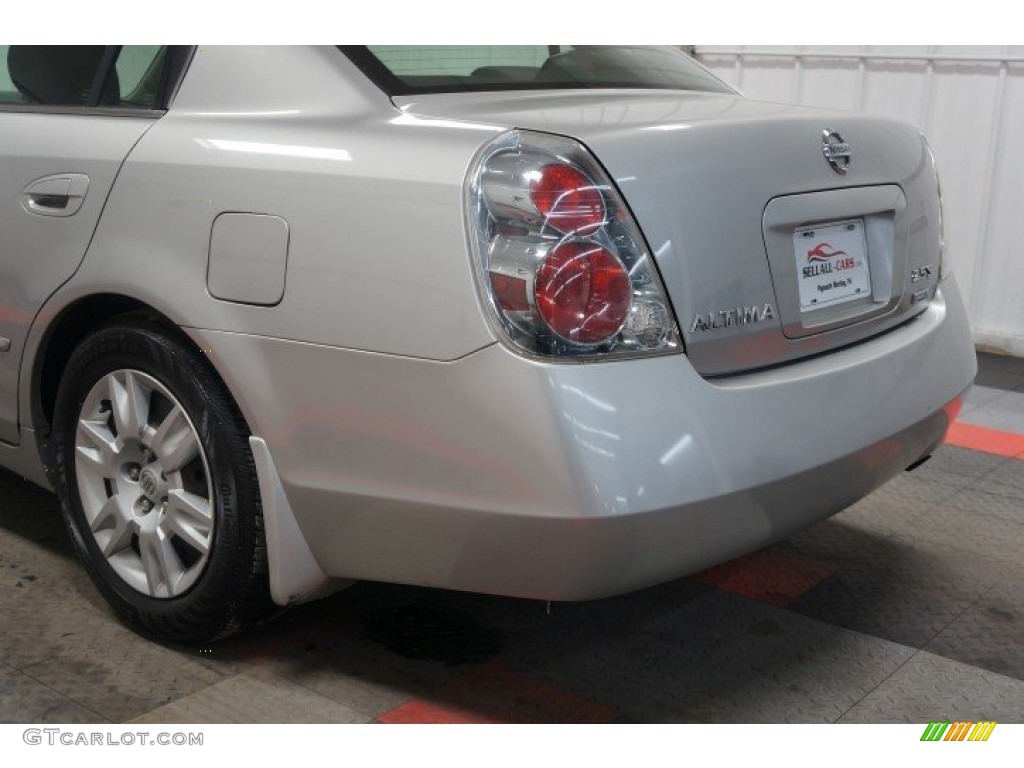2006 Altima 2.5 S - Sheer Silver Metallic / Charcoal photo #65