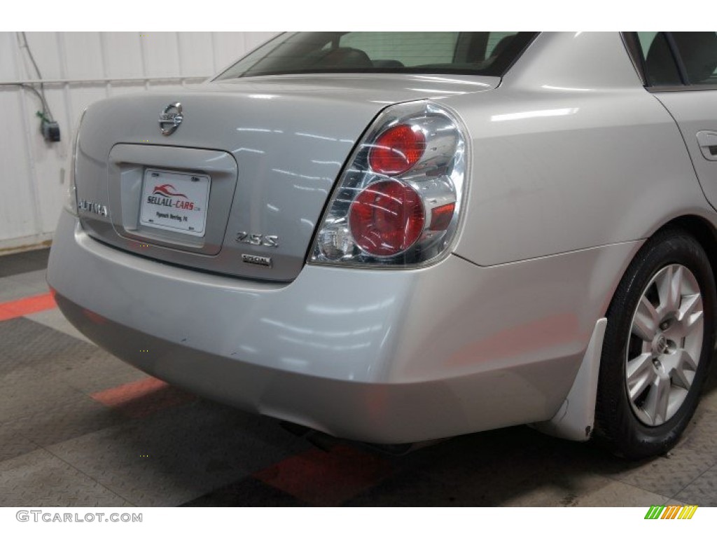 2006 Altima 2.5 S - Sheer Silver Metallic / Charcoal photo #66