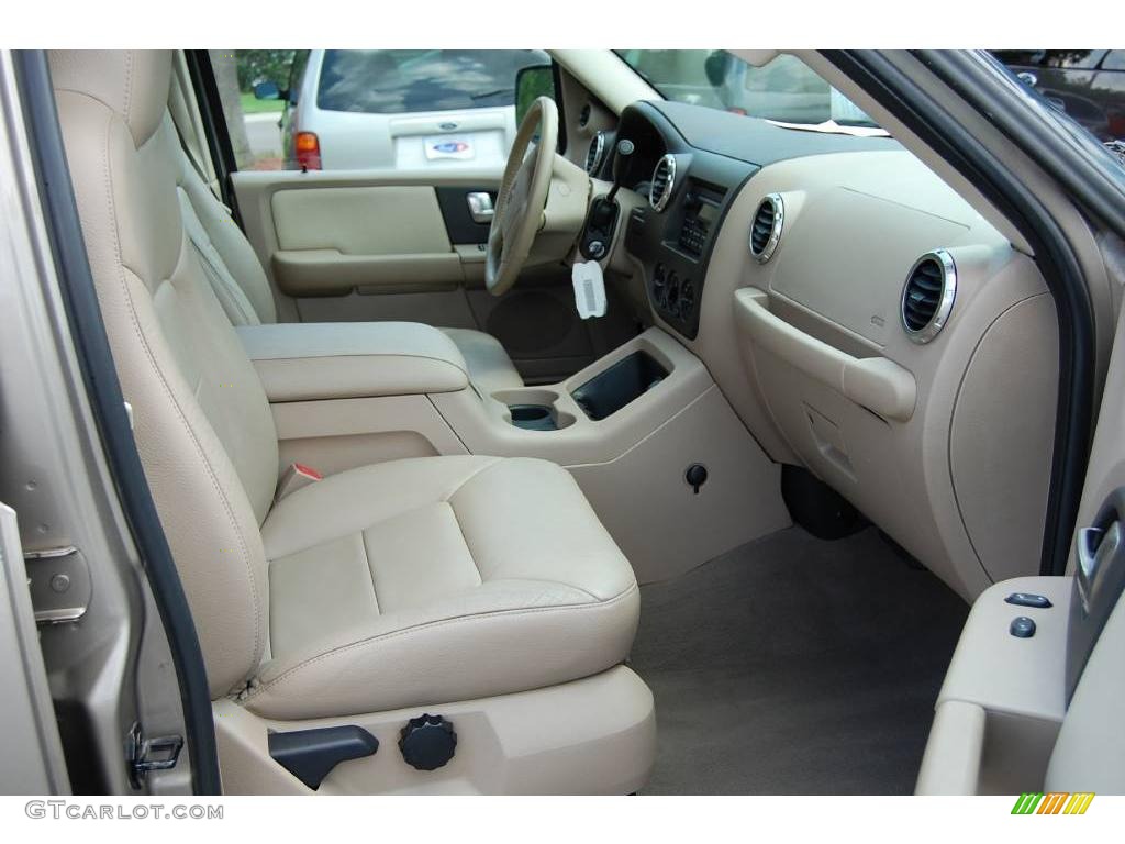 2003 Expedition XLT - Arizona Beige Metallic / Medium Parchment photo #11