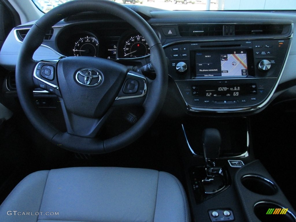 2016 Avalon Touring - Cosmic Gray Mica / Light Gray photo #24