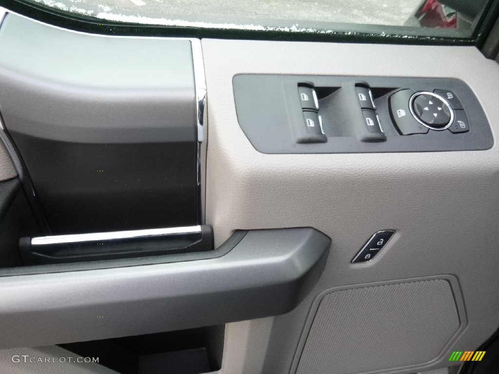 2016 F150 XLT SuperCrew 4x4 - Green Gem / Medium Earth Gray photo #9