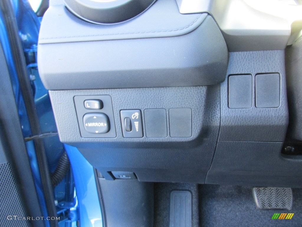 2016 RAV4 LE - Electric Storm Blue / Black photo #30