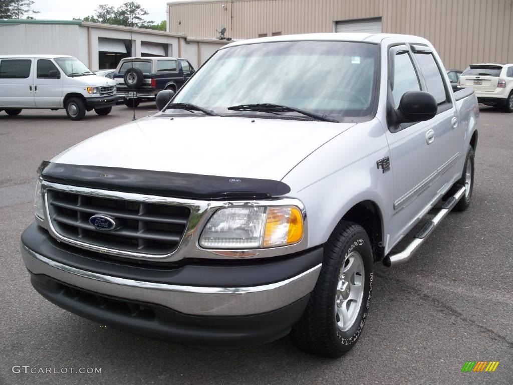 2003 F150 XLT SuperCrew - Silver Metallic / Medium Graphite Grey photo #11