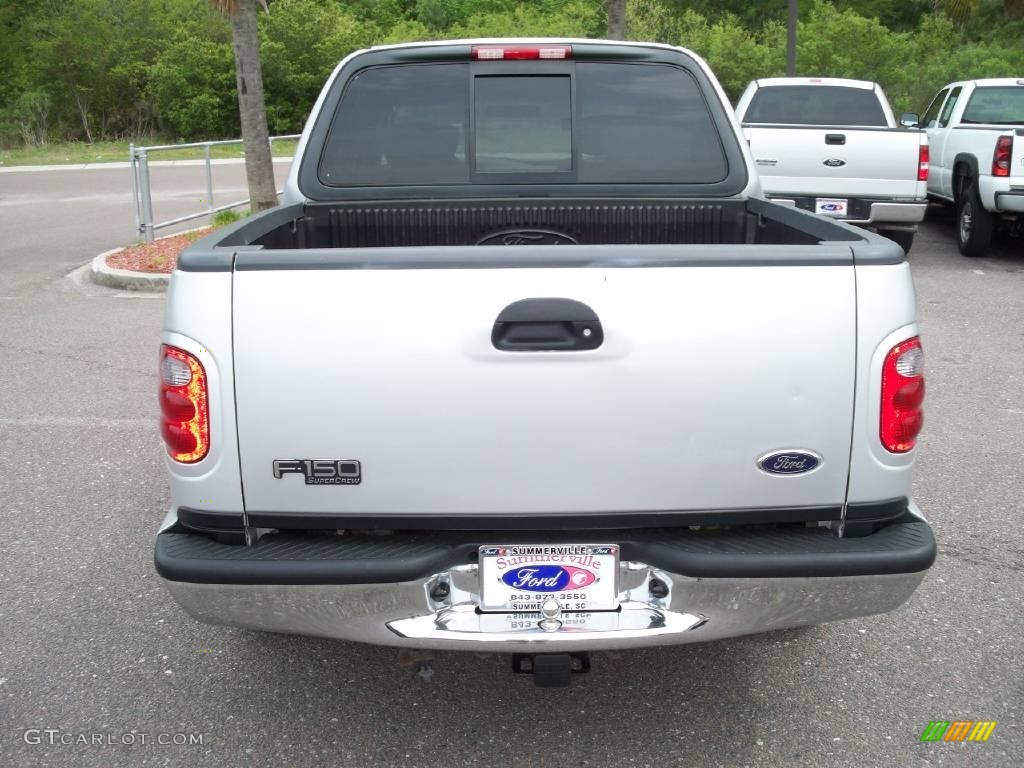 2003 F150 XLT SuperCrew - Silver Metallic / Medium Graphite Grey photo #15
