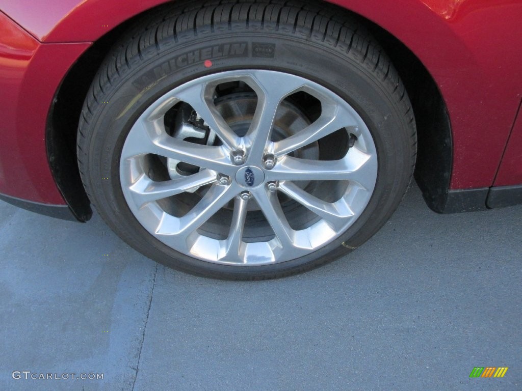 2016 Ford Taurus Limited Wheel Photos