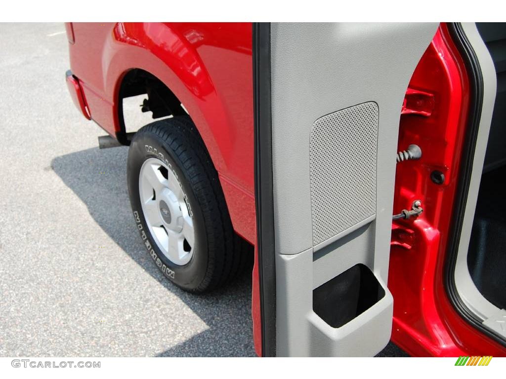 2004 F150 STX Regular Cab - Bright Red / Dark Flint photo #8