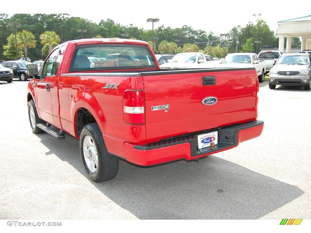 2004 F150 STX Regular Cab - Bright Red / Dark Flint photo #17