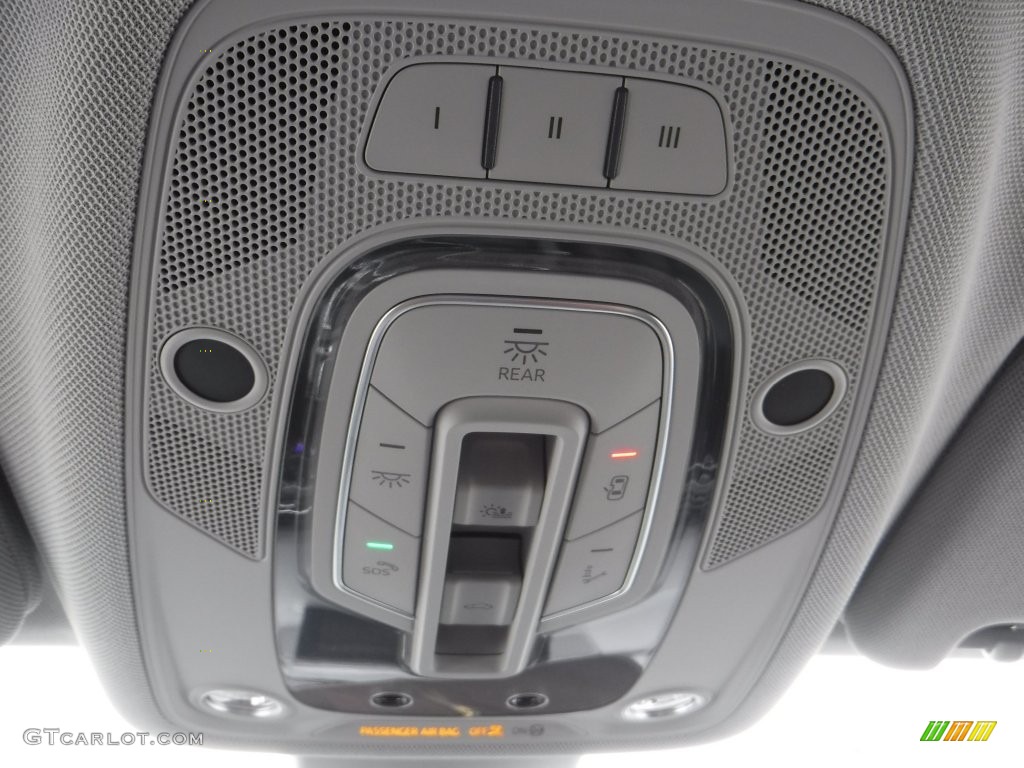 2017 Audi Q7 3.0T quattro Premium Plus Controls Photo #110228783