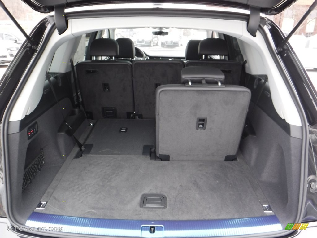 2017 Audi Q7 3.0T quattro Premium Plus Trunk Photo #110229007