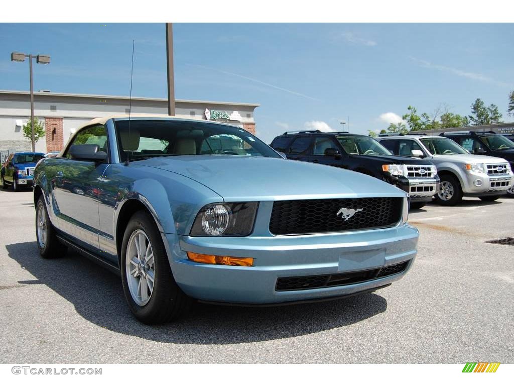 2006 Mustang V6 Premium Convertible - Windveil Blue Metallic / Light Parchment photo #1