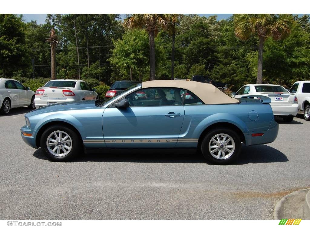 2006 Mustang V6 Premium Convertible - Windveil Blue Metallic / Light Parchment photo #2