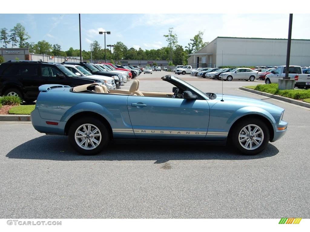 2006 Mustang V6 Premium Convertible - Windveil Blue Metallic / Light Parchment photo #14