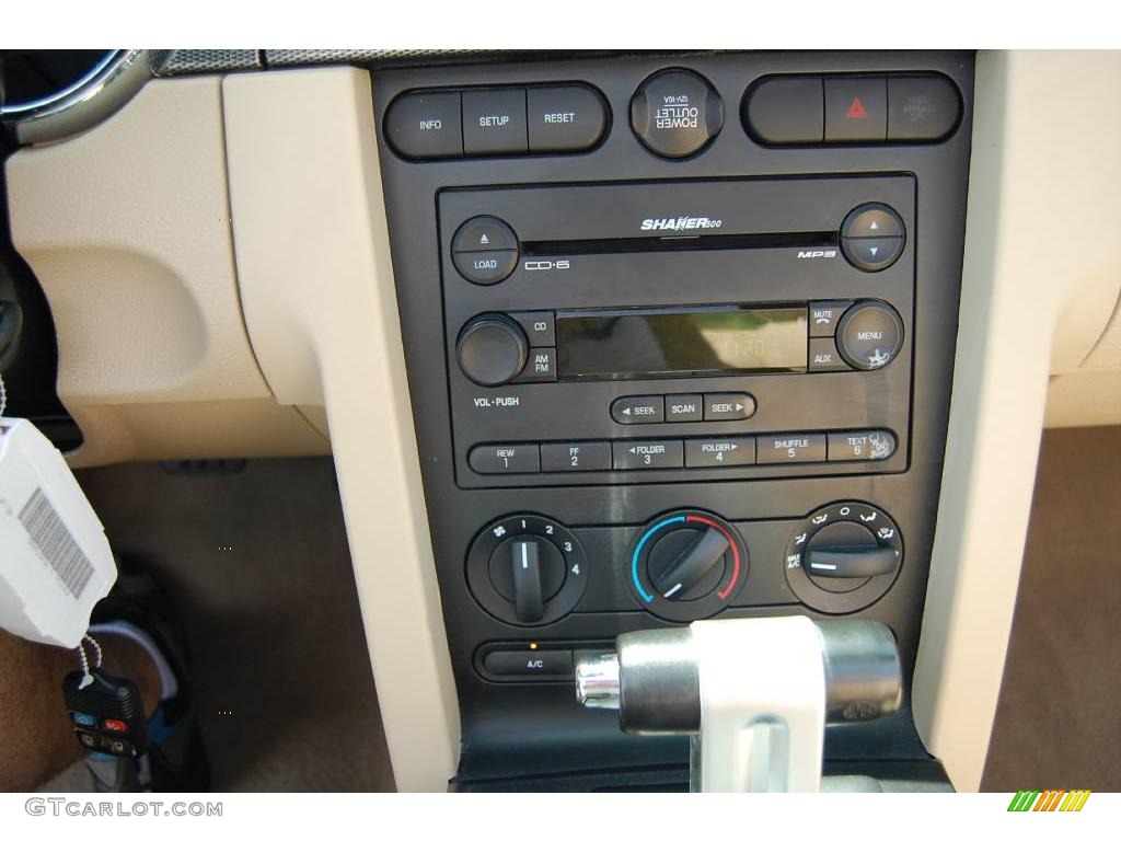 2006 Mustang V6 Premium Convertible - Windveil Blue Metallic / Light Parchment photo #21