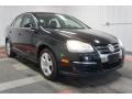 Black Uni - Jetta SE Sedan Photo No. 5