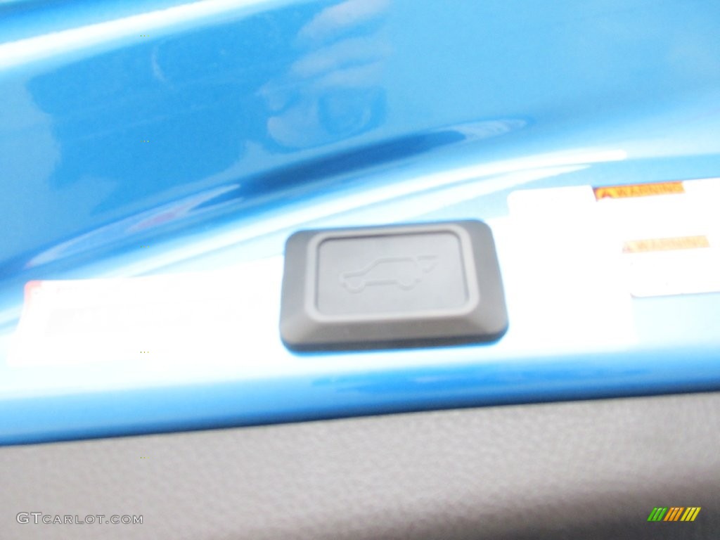 2016 RAV4 SE - Electric Storm Blue / Cinnamon photo #17