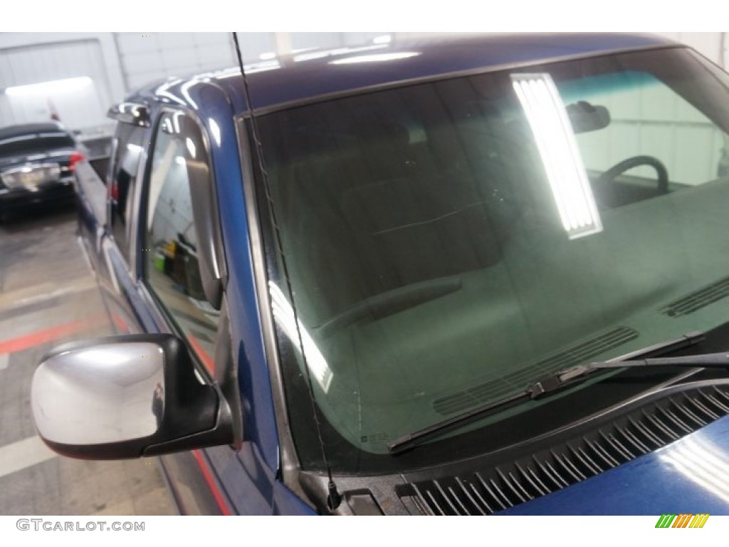 2002 Silverado 1500 LS Extended Cab 4x4 - Indigo Blue Metallic / Graphite Gray photo #90