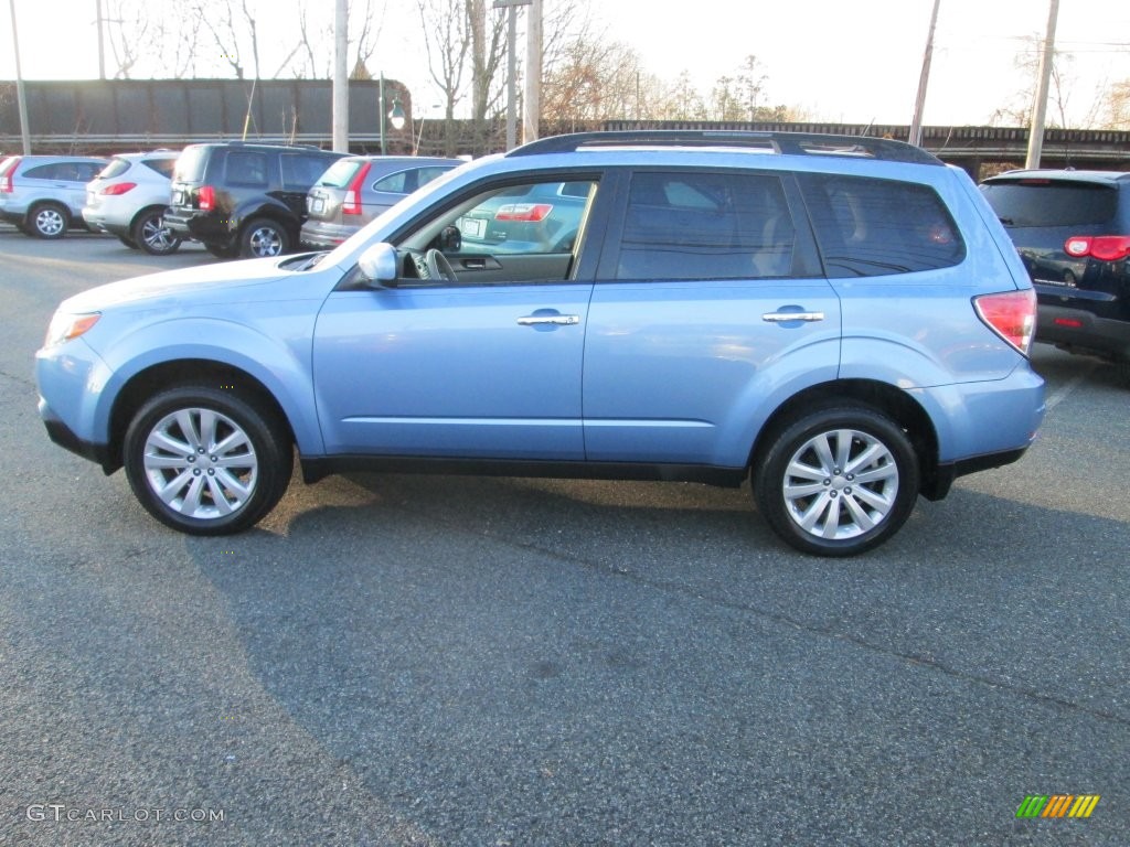 2011 Forester 2.5 X Premium - Sky Blue Metallic / Platinum photo #9