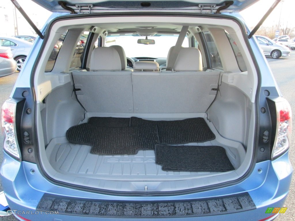 2011 Forester 2.5 X Premium - Sky Blue Metallic / Platinum photo #20