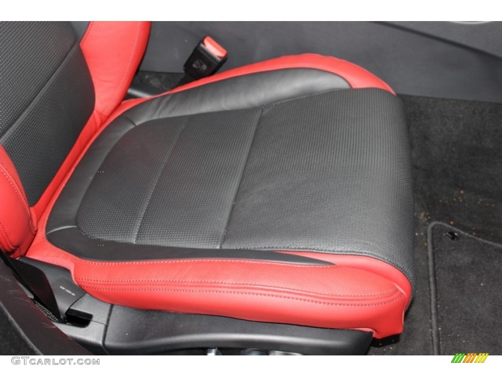 Jet/Red Interior 2016 Jaguar XF S Photo #110253309