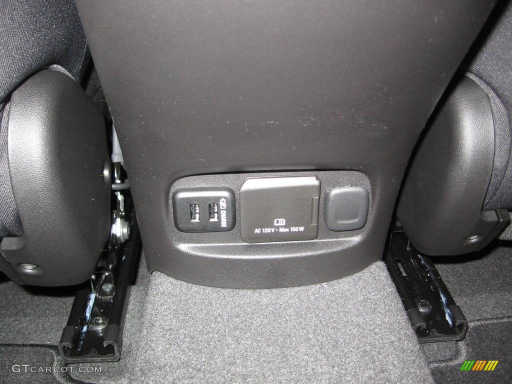 2016 Chevrolet Malibu LT Controls Photos