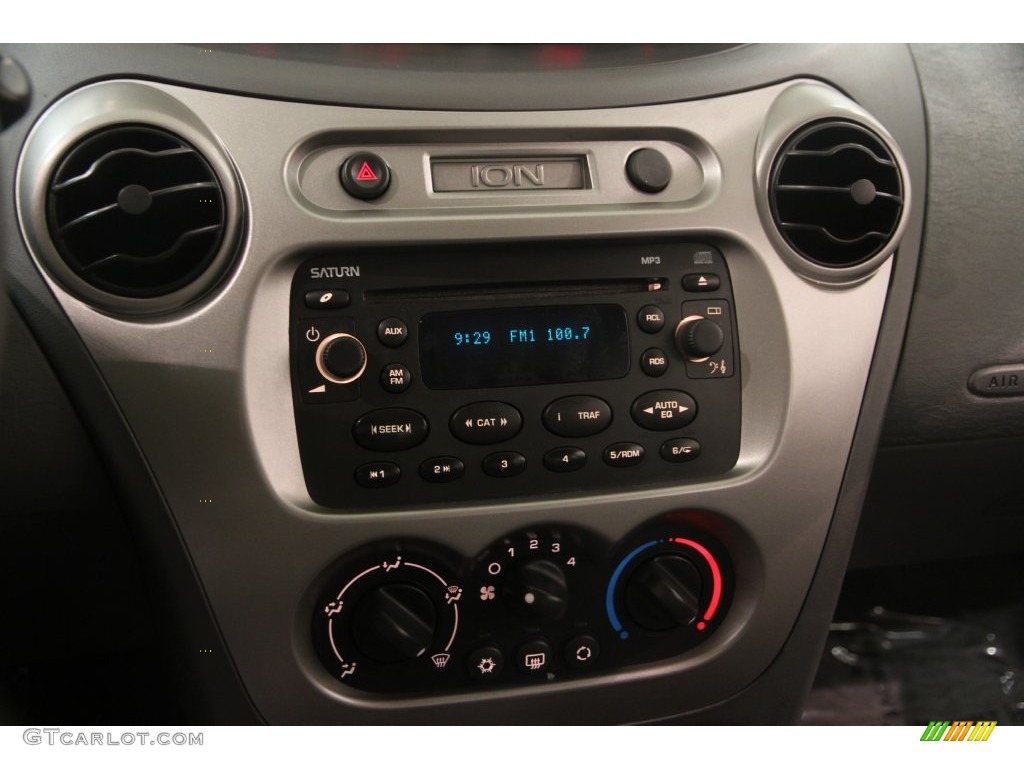 2004 ION 2 Sedan - Black Onyx / Grey photo #9