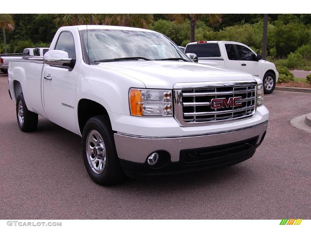 Summit White GMC Sierra 1500