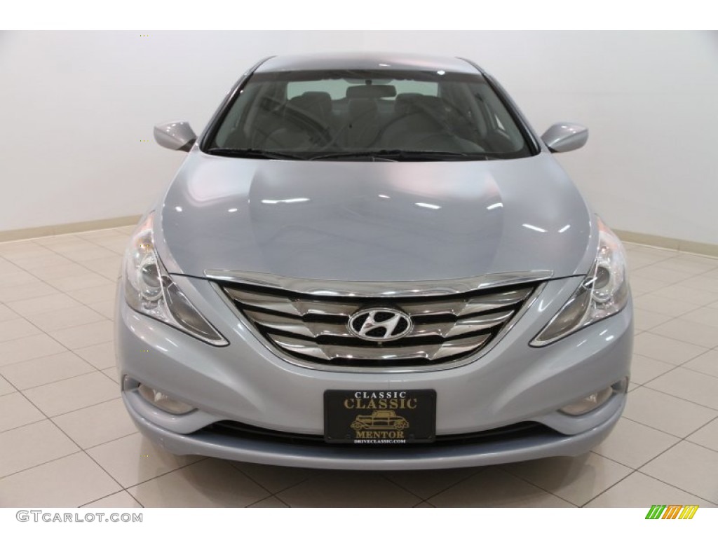 2011 Sonata SE - Iridescent Silver Blue Metallic / Black photo #2