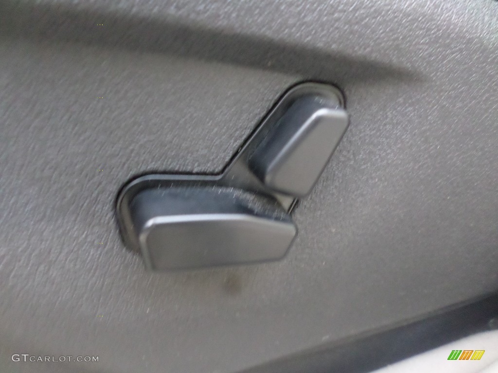 2008 Grand Cherokee Limited 4x4 - Bright Silver Metallic / Dark Slate Gray/Light Graystone photo #24