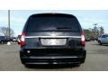 2016 Brilliant Black Crystal Pearl Chrysler Town & Country Limited  photo #5
