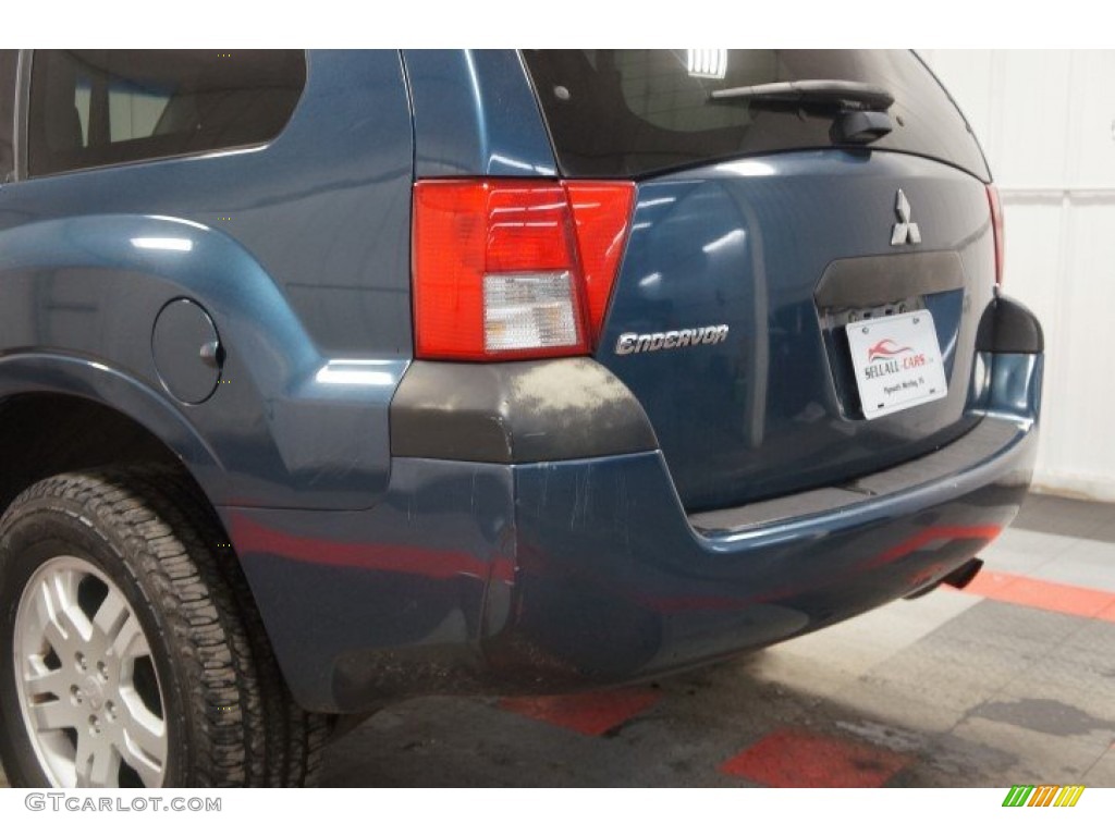 2004 Endeavor LS AWD - Torched Steel Blue Pearl / Charcoal Gray photo #66