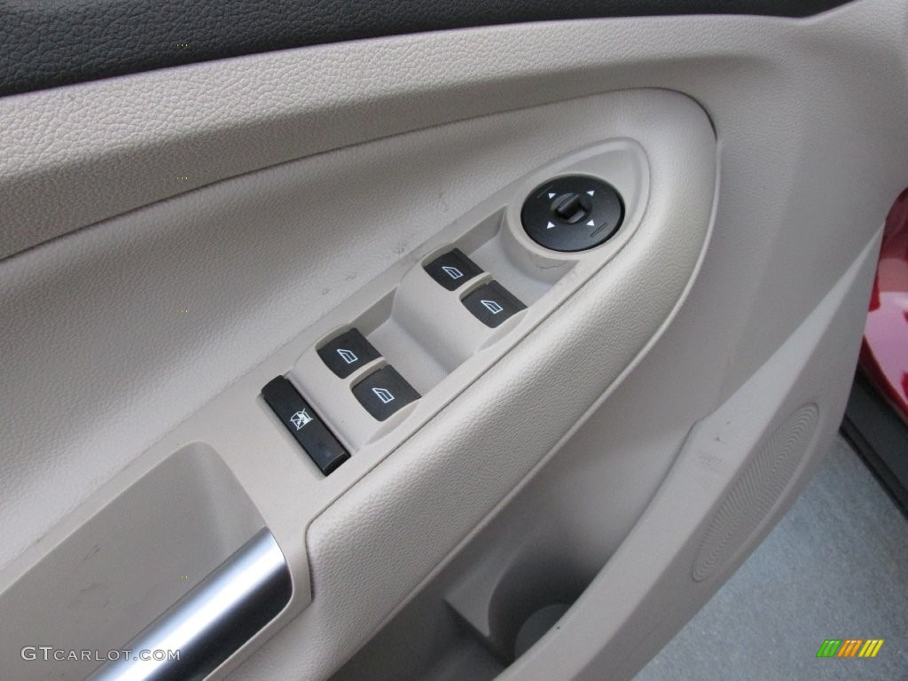 2016 Escape SE - Ruby Red Metallic / Medium Light Stone photo #20