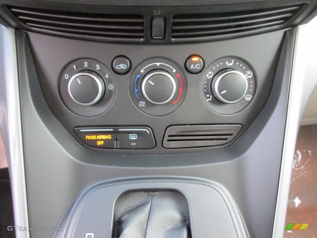 2016 Escape SE - Ruby Red Metallic / Medium Light Stone photo #26