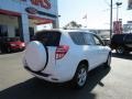 Super White - RAV4 I4 Photo No. 8