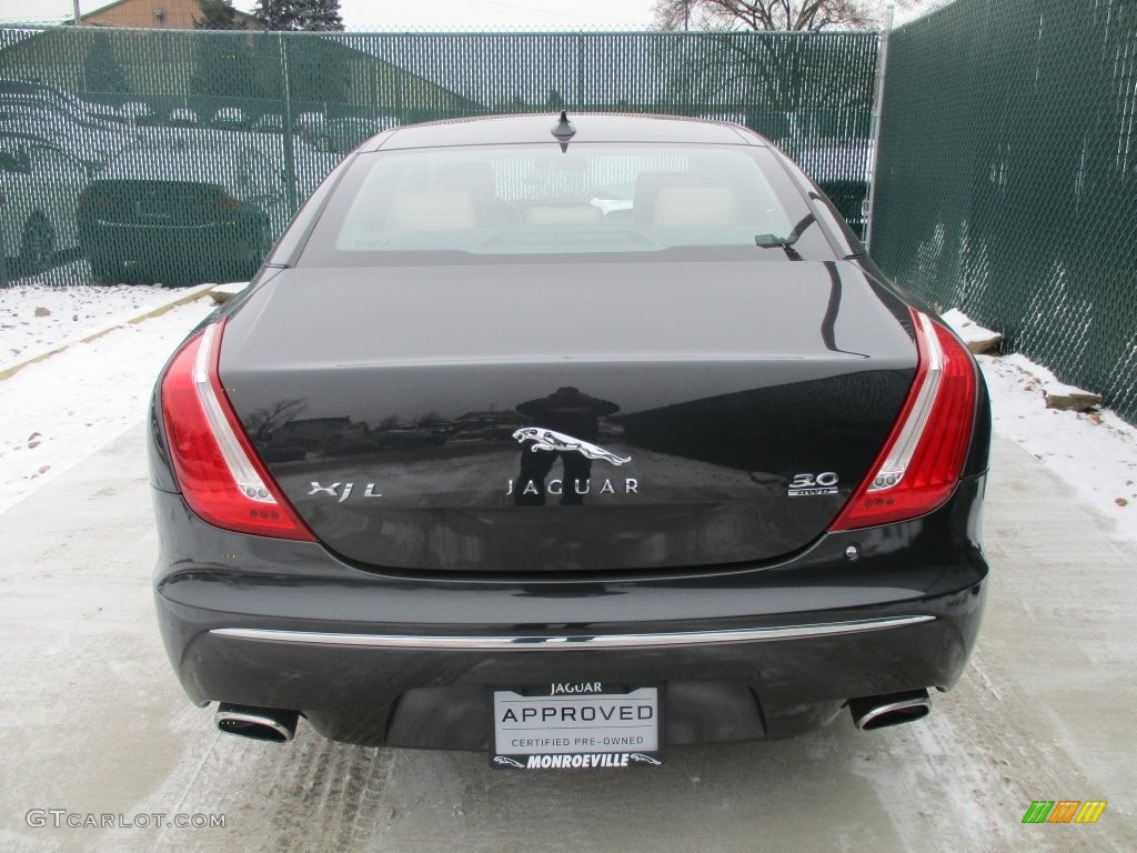 2013 XJ XJL Portfolio AWD - Stratus Grey Metallic / Ivory/Truffle photo #10