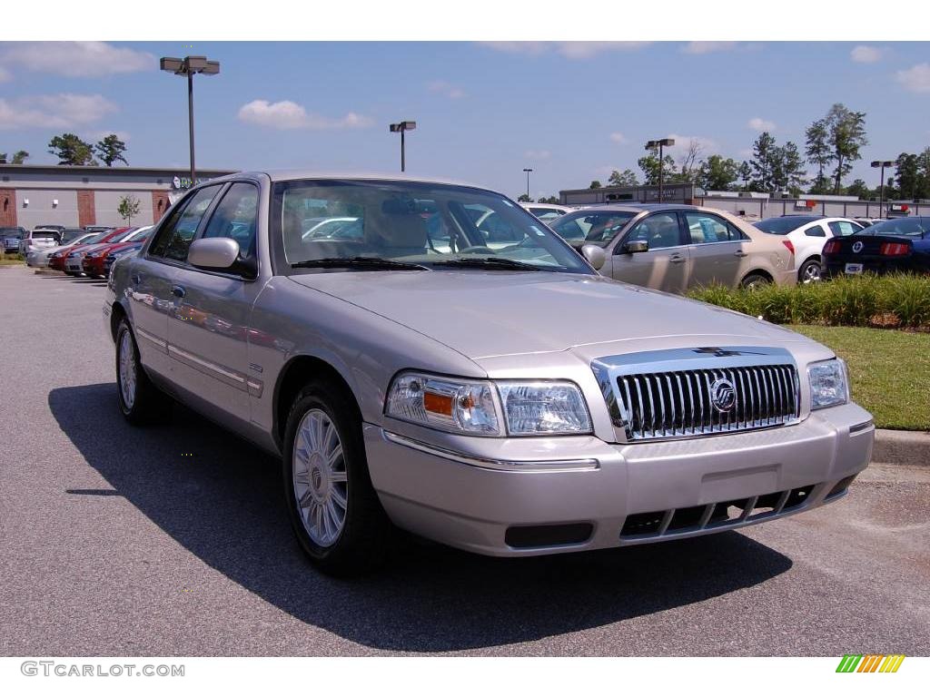 2009 Grand Marquis LS - Silver Birch Metallic / Light Camel photo #1