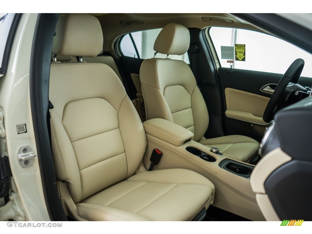 2016 GLA 250 - Cirrus White / Black photo #2
