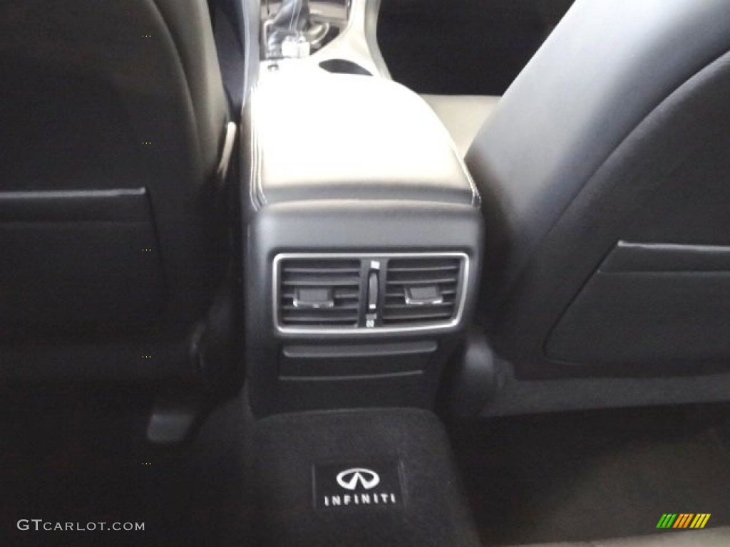 2015 Q50 3.7 - Moonlight White / Graphite photo #33