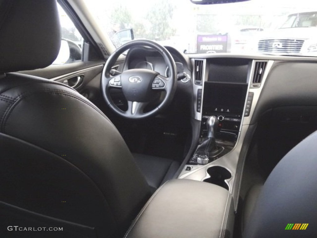 2015 Q50 3.7 - Moonlight White / Graphite photo #35
