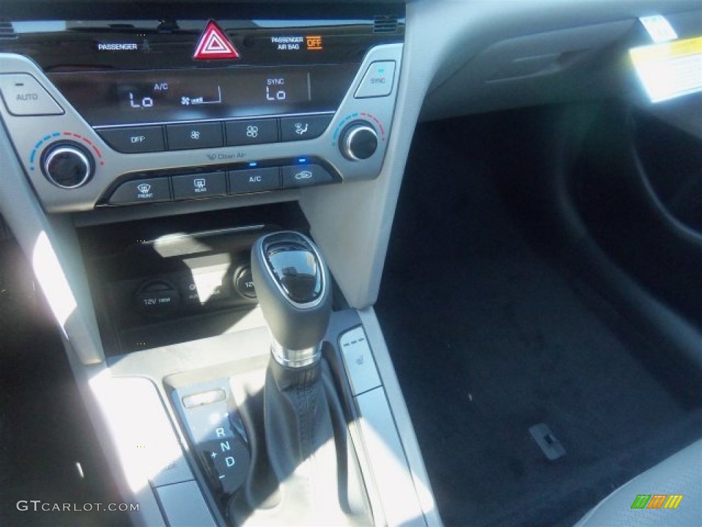 2017 Elantra Limited - Gray / Gray photo #25